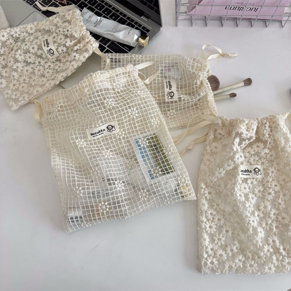 Borsa per il Trucco in Pizzo R - Cosmetic Bags recensione e prezzo